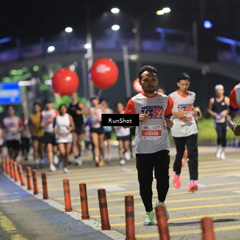 Runner Photo 4800506
