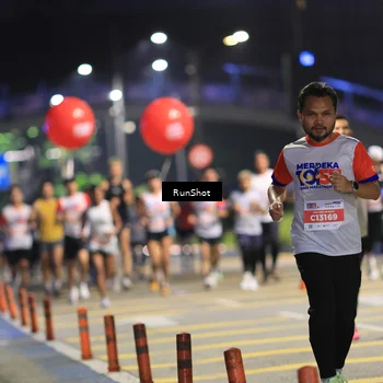 Runner Photo 4800513