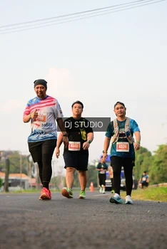 Runner Photo 4800649