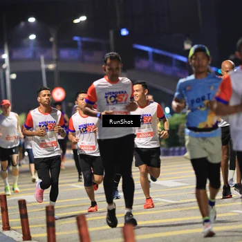 Runner Photo 4800654