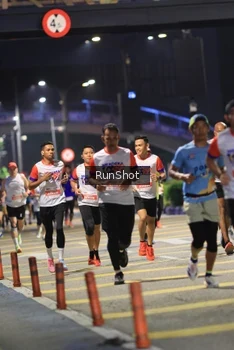 Runner Photo 4800664