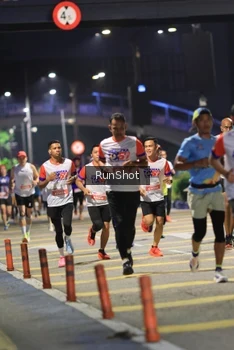 Runner Photo 4800667