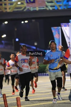 Runner Photo 4800672