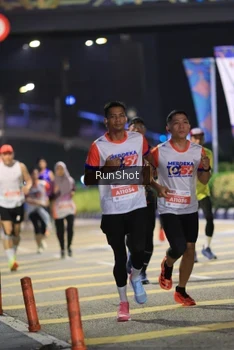 Runner Photo 4800707