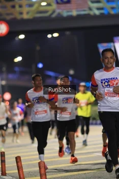 Runner Photo 4800708