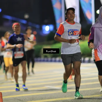 Runner Photo 4800756