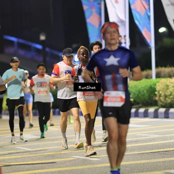 Runner Photo 4800773