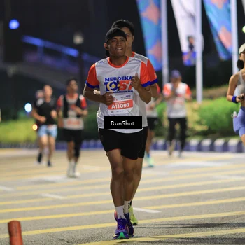 Runner Photo 4800845