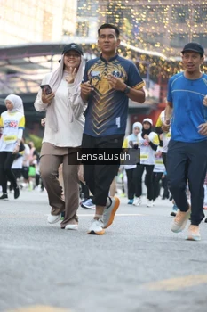 Runner Photo 4801010