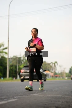 Runner Photo 4802468