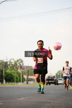 Runner Photo 4802487