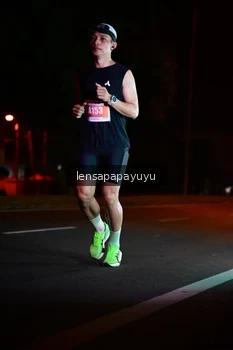 Runner Photo 4806719