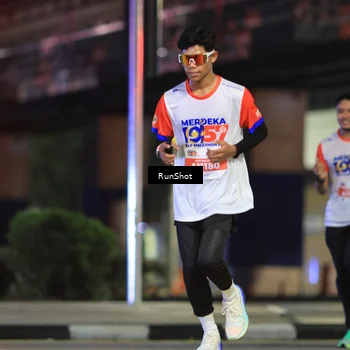 Runner Photo 4807499