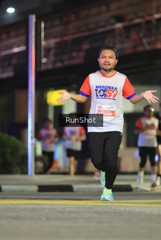 Runner Photo 4807738
