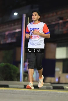 Runner Photo 4809715
