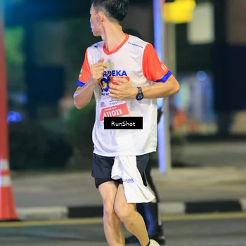 Runner Photo 4810635