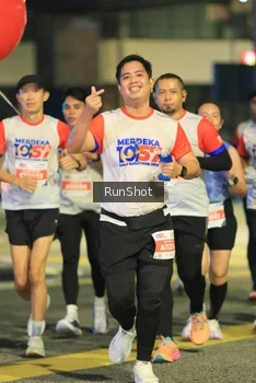 Runner Photo 4810975