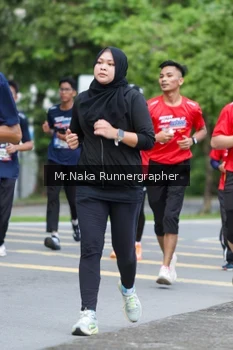 Runner Photo 48112
