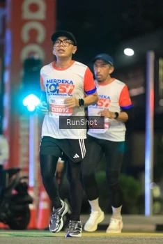 Runner Photo 4823254