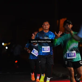 Runner Photo 4833112