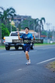 Runner Photo 4833315