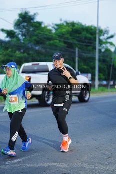 Runner Photo 4833343
