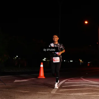 Runner Photo 4833396