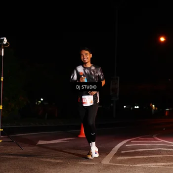 Runner Photo 4833413