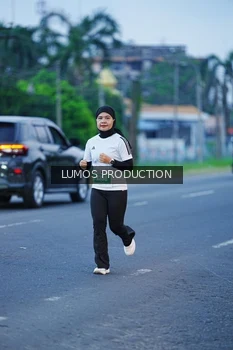 Runner Photo 4833564