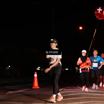 Runner Photo 4833615