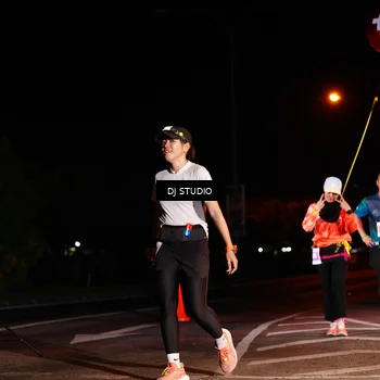 Runner Photo 4833635