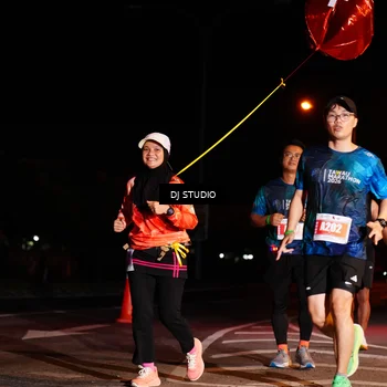 Runner Photo 4833679