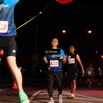 Runner Photo 4833695