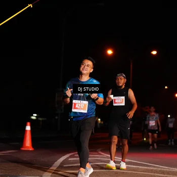 Runner Photo 4833710