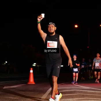 Runner Photo 4833765