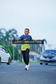 Runner Photo 4833776