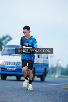 Runner Photo 4833865