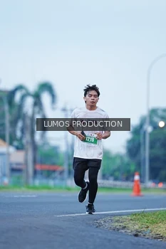 Runner Photo 4833879
