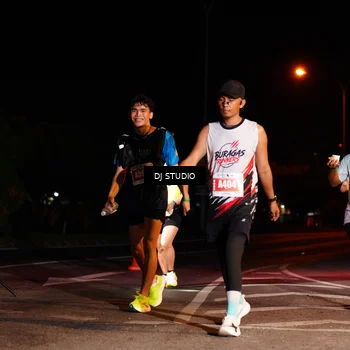 Runner Photo 4833964