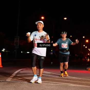 Runner Photo 4833999