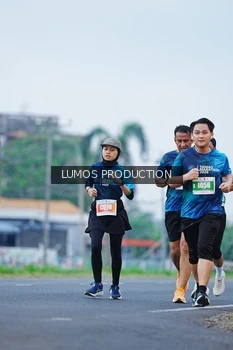 Runner Photo 4834275
