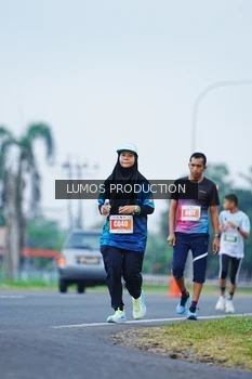 Runner Photo 4834348