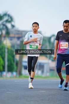 Runner Photo 4834419