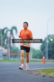 Runner Photo 4834474