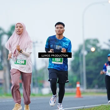Runner Photo 4834704