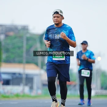 Runner Photo 4834999