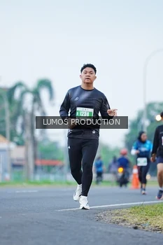 Runner Photo 4835560