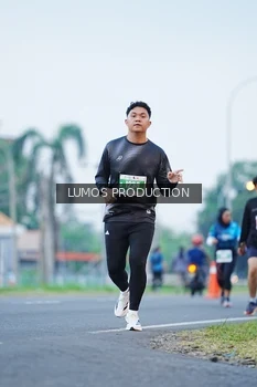 Runner Photo 4835563