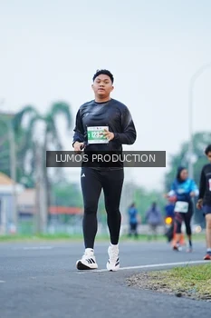 Runner Photo 4835576