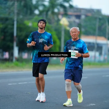 Runner Photo 4837610